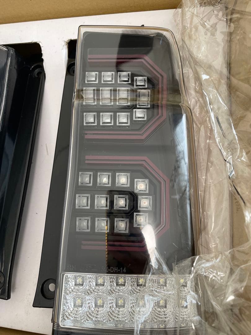 タントカスタムla600s 後期 REIZ テールライト