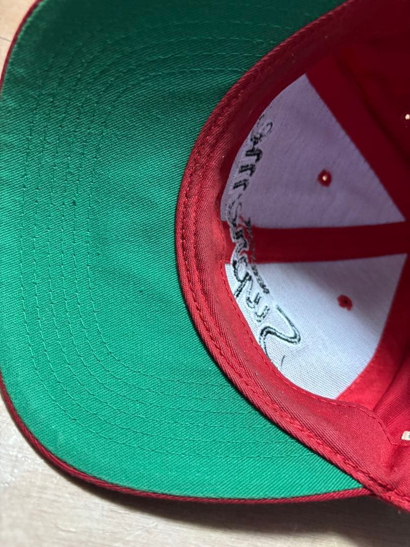 シュプリーム Supreme レッド