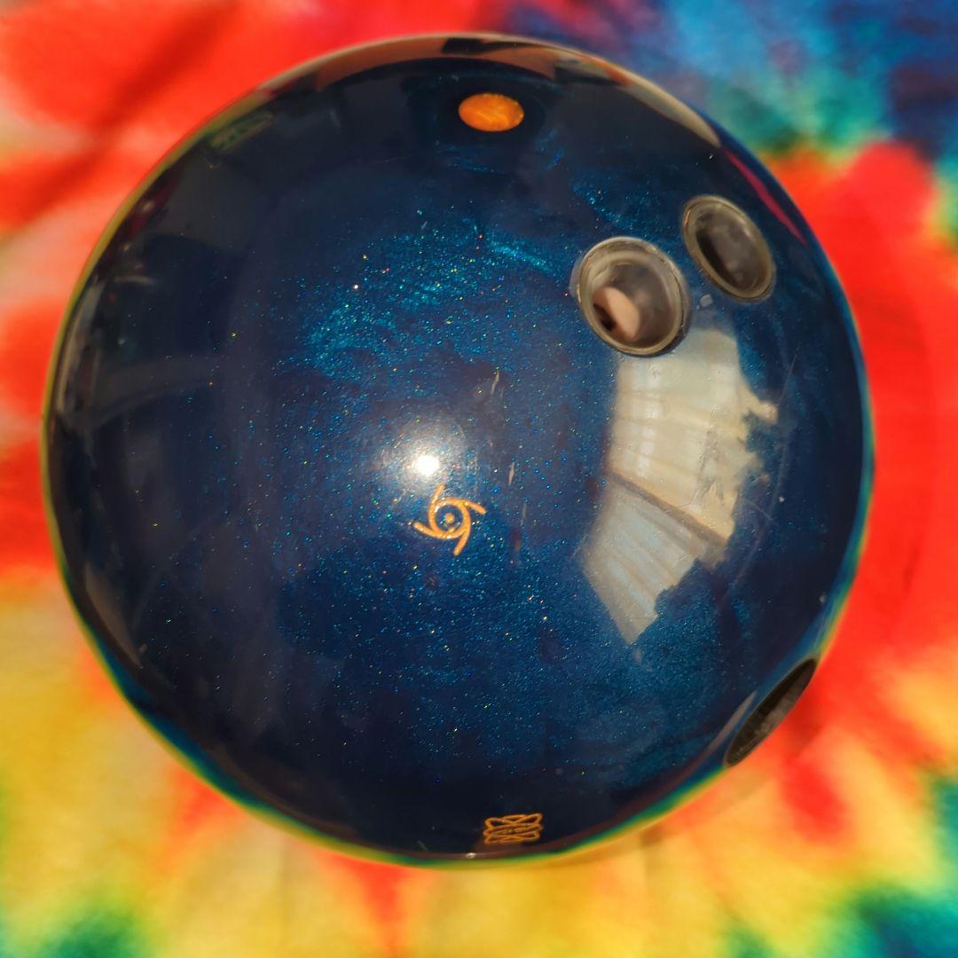 STORM PURE PHYSIX ボウリングボール　15ポンド軽め