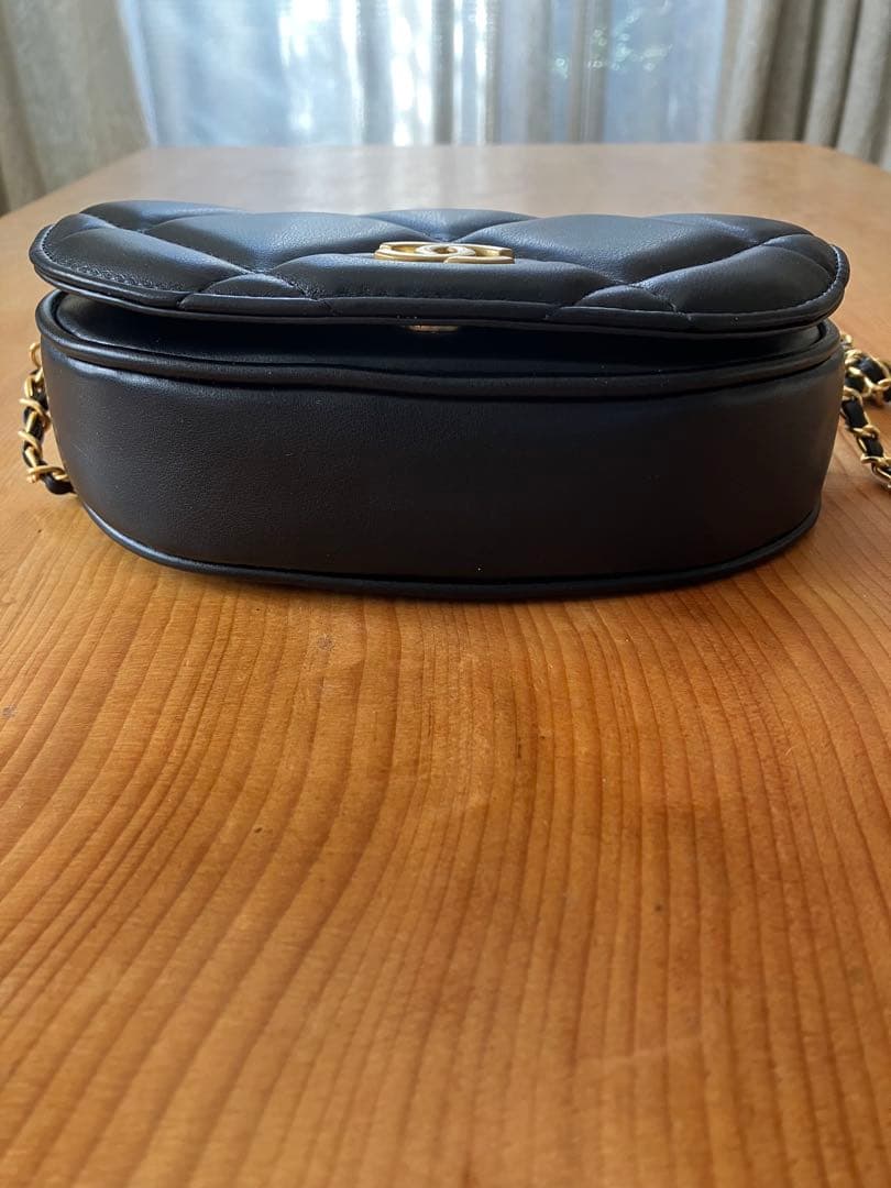 【非売品】！新作！ CHANEL ブラック キルティングショルダーバッグ