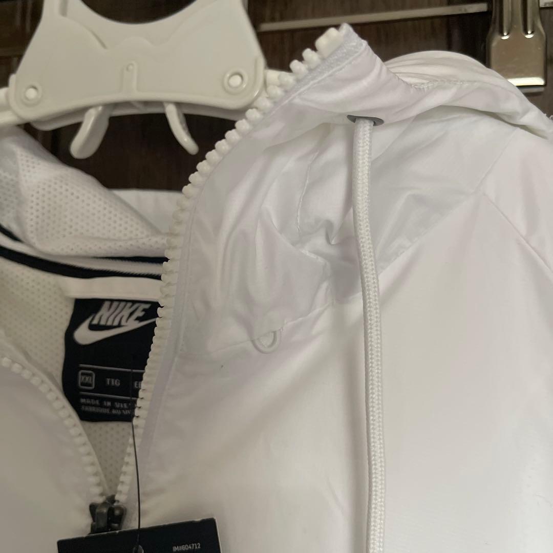 新品タグ付き　Nike パリ・サンジェルマン ウィンドブレーカー ホワイト