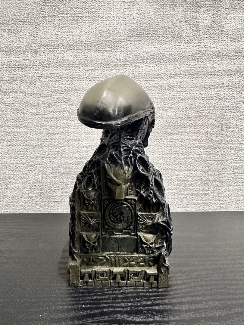 エイリアン AVP バスト像