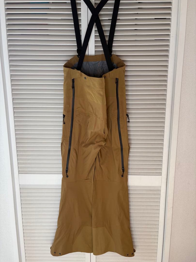【美品・人気色】THE NORTH FACE レディーススノボウェアベージュS