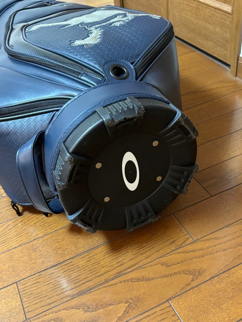 Oakley ネイビー キャディバッグ