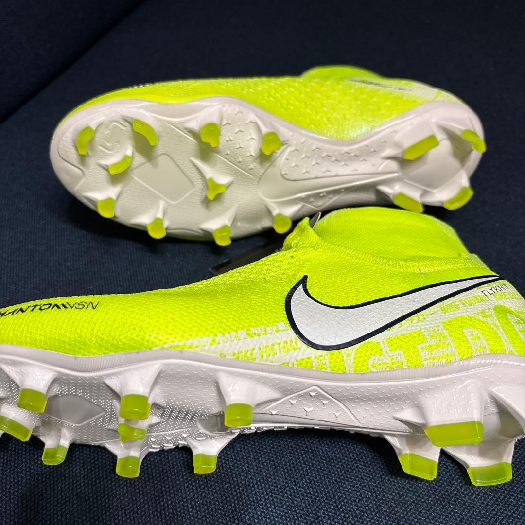 4/8のみこの価格　NIKE ファントムビジョン　DF FG 24.0