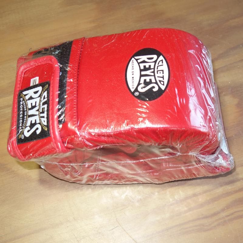 レイジェス(CLETO REYES) グローブ 本革 ベルクロ式 新品・未開封
