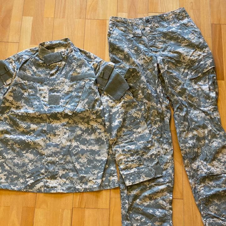 ACU 迷彩服　上下セット　ミリタリージャケット　ミリタリーズボン　T-1