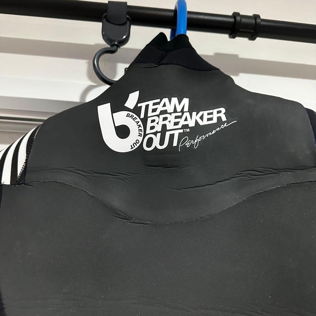 ウエットスーツ　BREAKER OUT　ブレイカーアウト