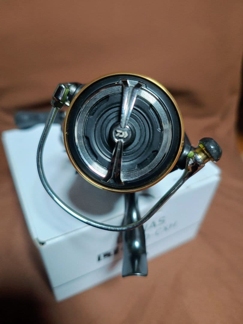 ほぼ新品　ダイワ　20ルビアス　LUVIAS LT4000CXH