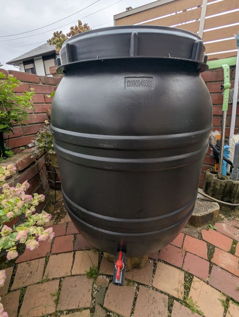 雨水タンク150Lコック付き、送料込み
