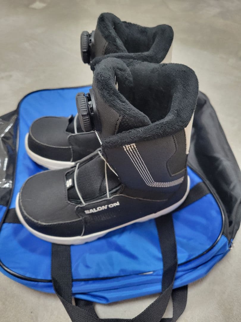 SPOON スノーボード 板 SALOMONブーツセット 子供用 キッズ