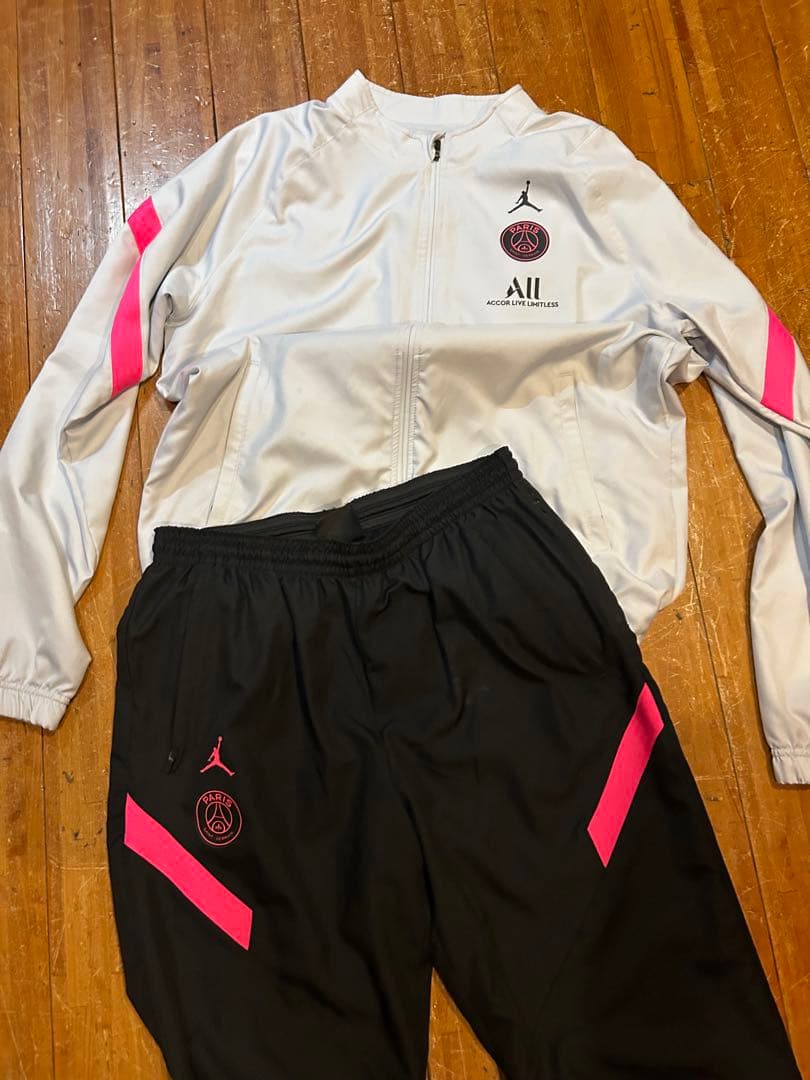 PSG パリサンジェルマン　Jordan ウィンドブレーカー セットアップ