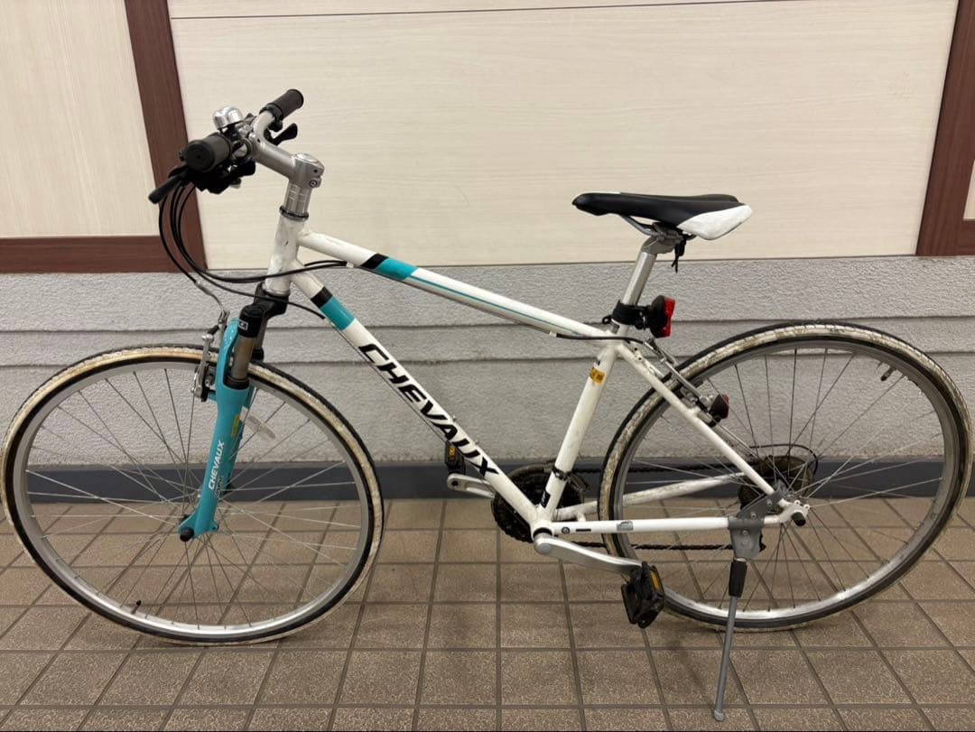CHEVAUX クロスバイク 700C ホワイト