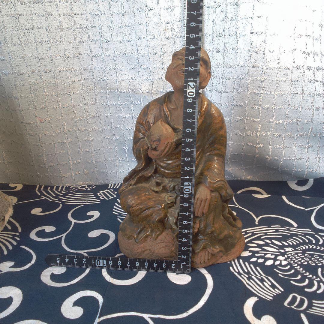 骨董９ 二六焼？親指欠損あります注意。陶器製 笑顔の僧侶像 約20cm
