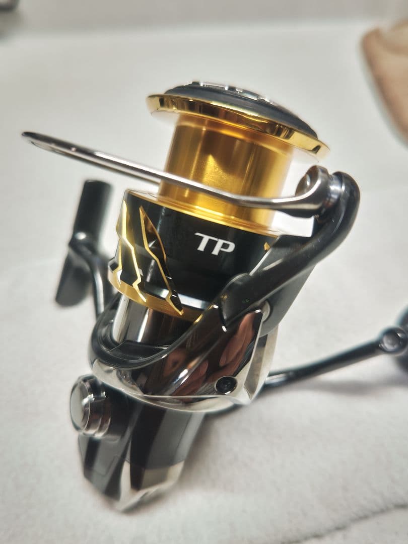 【極美品】シマノTWIN POWER C5000XG 20ツインパワー