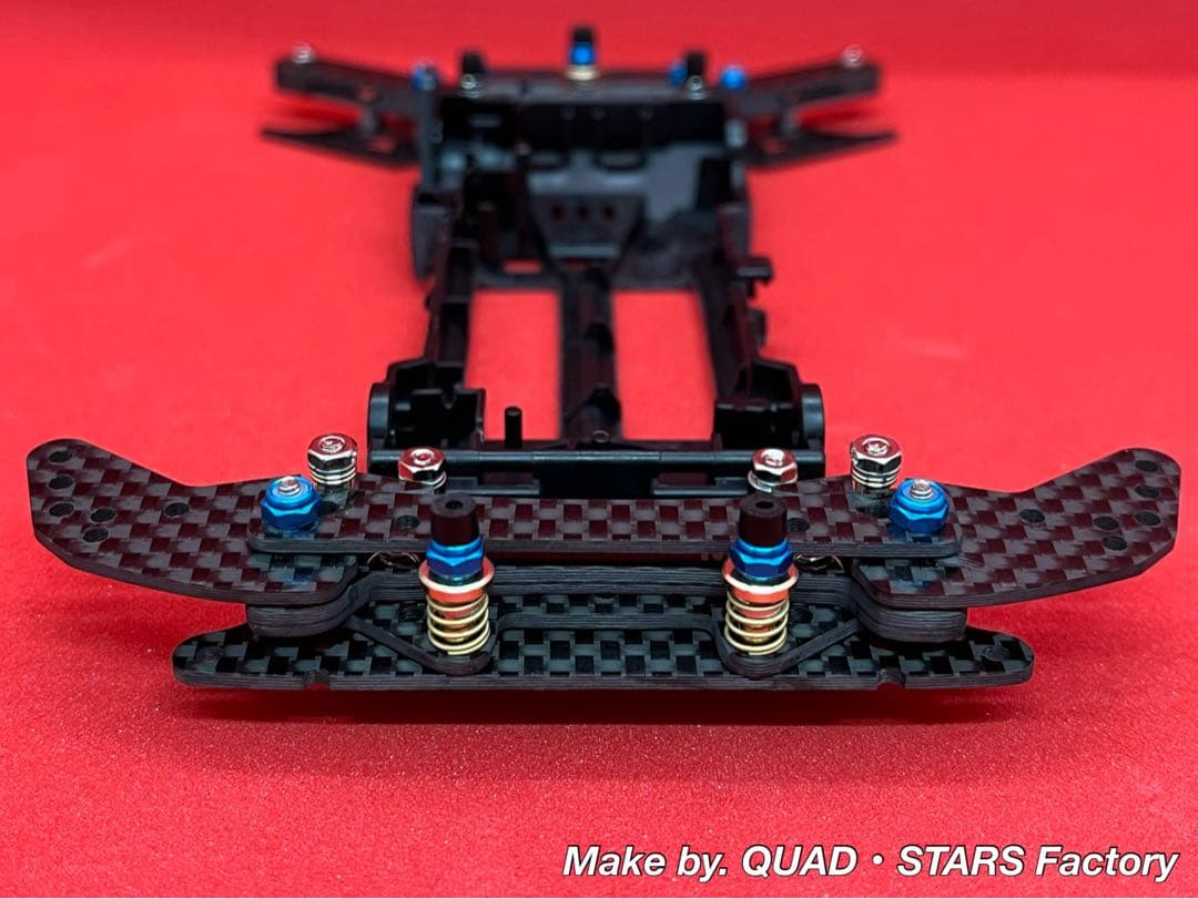 【ミニ四駆・VZ用】2軸ATピボット＋1軸アンカー　カーボン【軽量シャーシ付き】