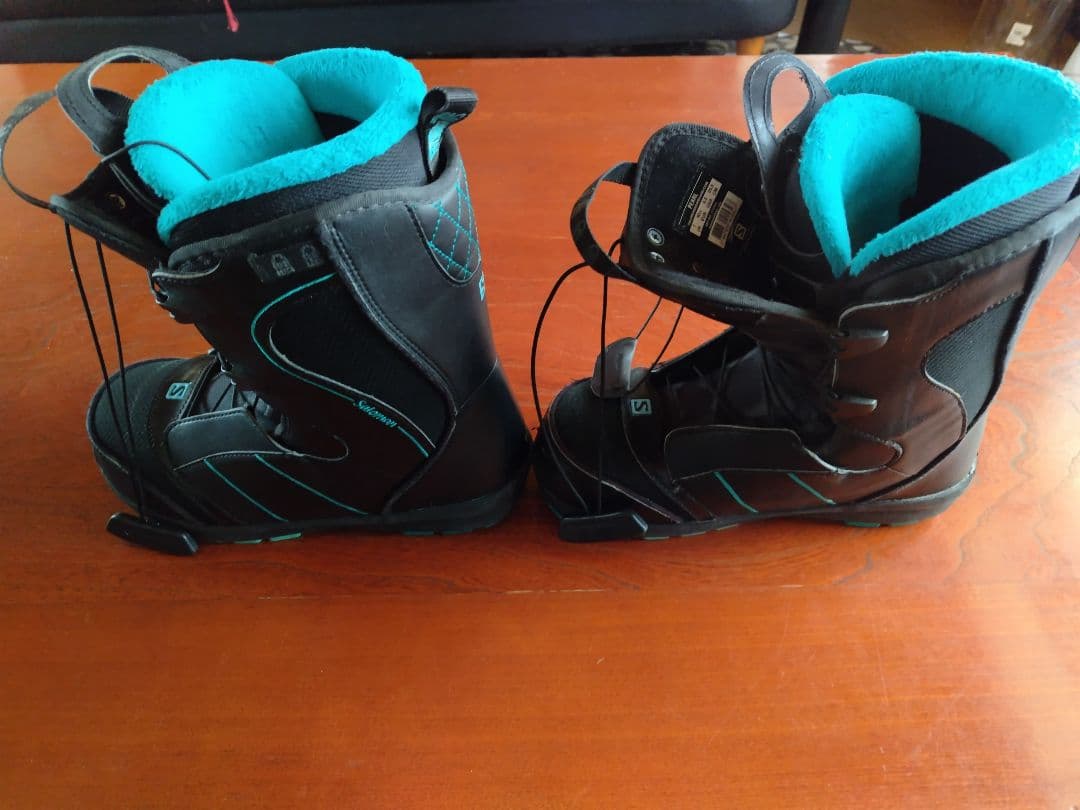 Salomon スノーボードブーツとバインディングセット