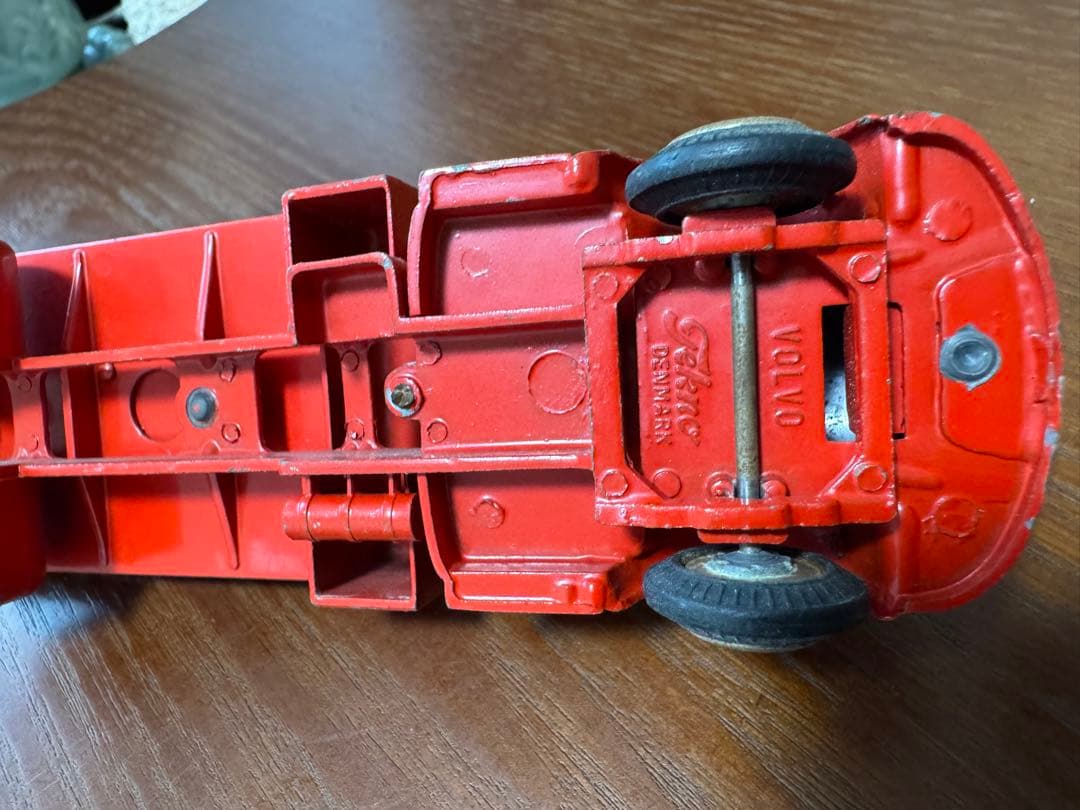 中古模型車　車　レーシングカー ボルボトラックロゴ