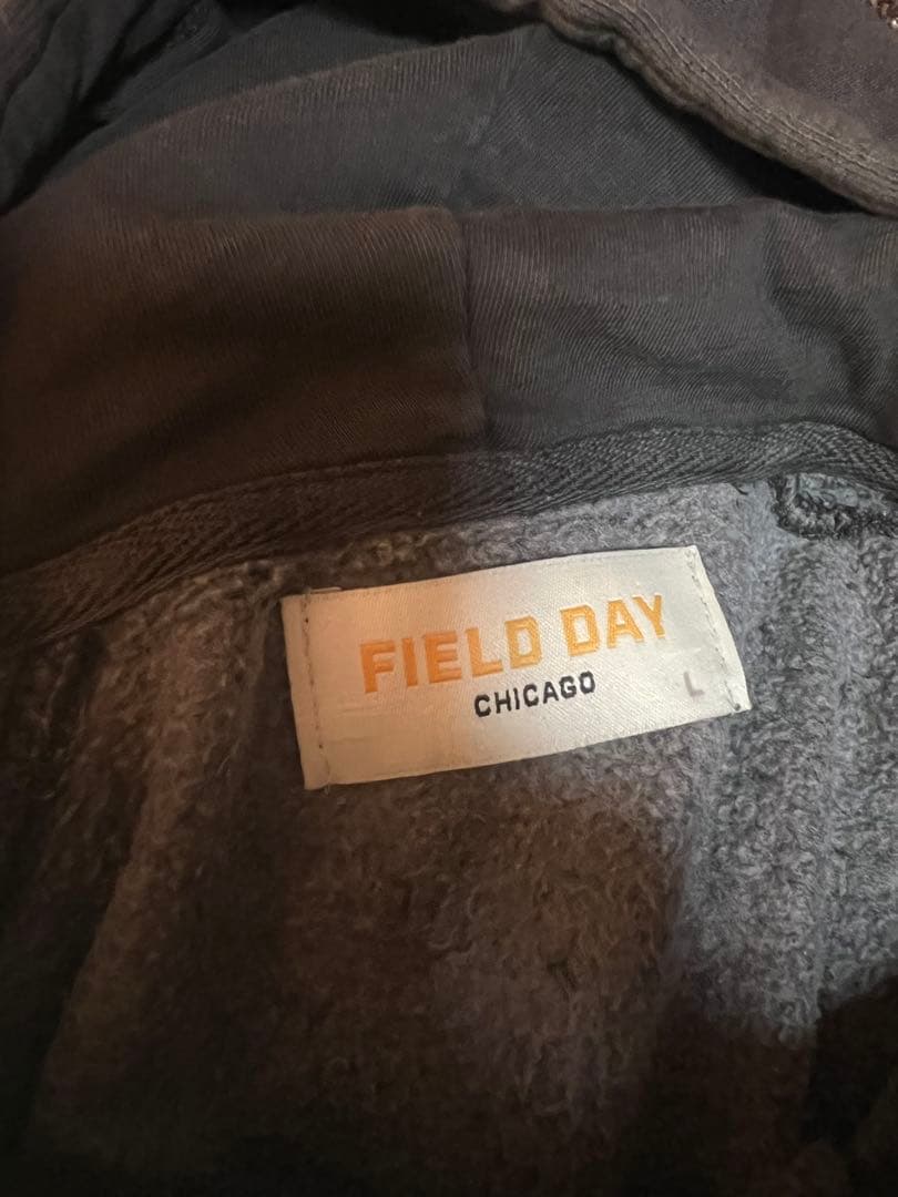 美品　field day フィールドデイ　パーカー　チャコール　L