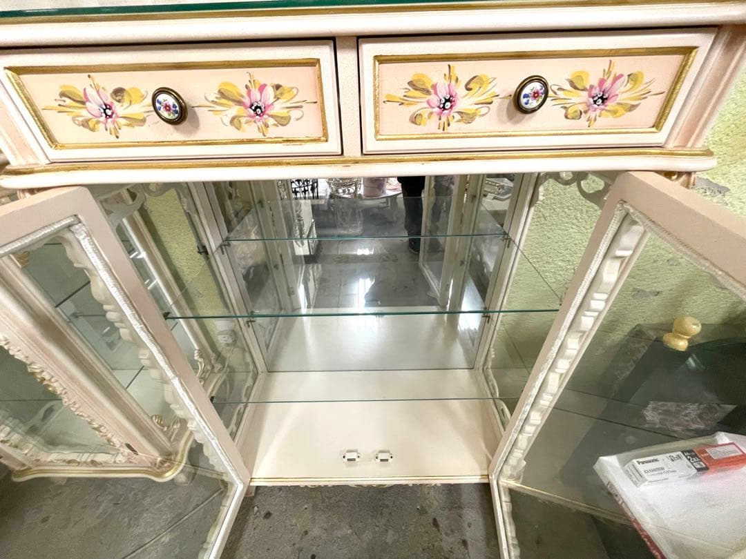 ロココ調 姫家具 花柄 ガラスキャビネット 薄ピンクベージュ 美品