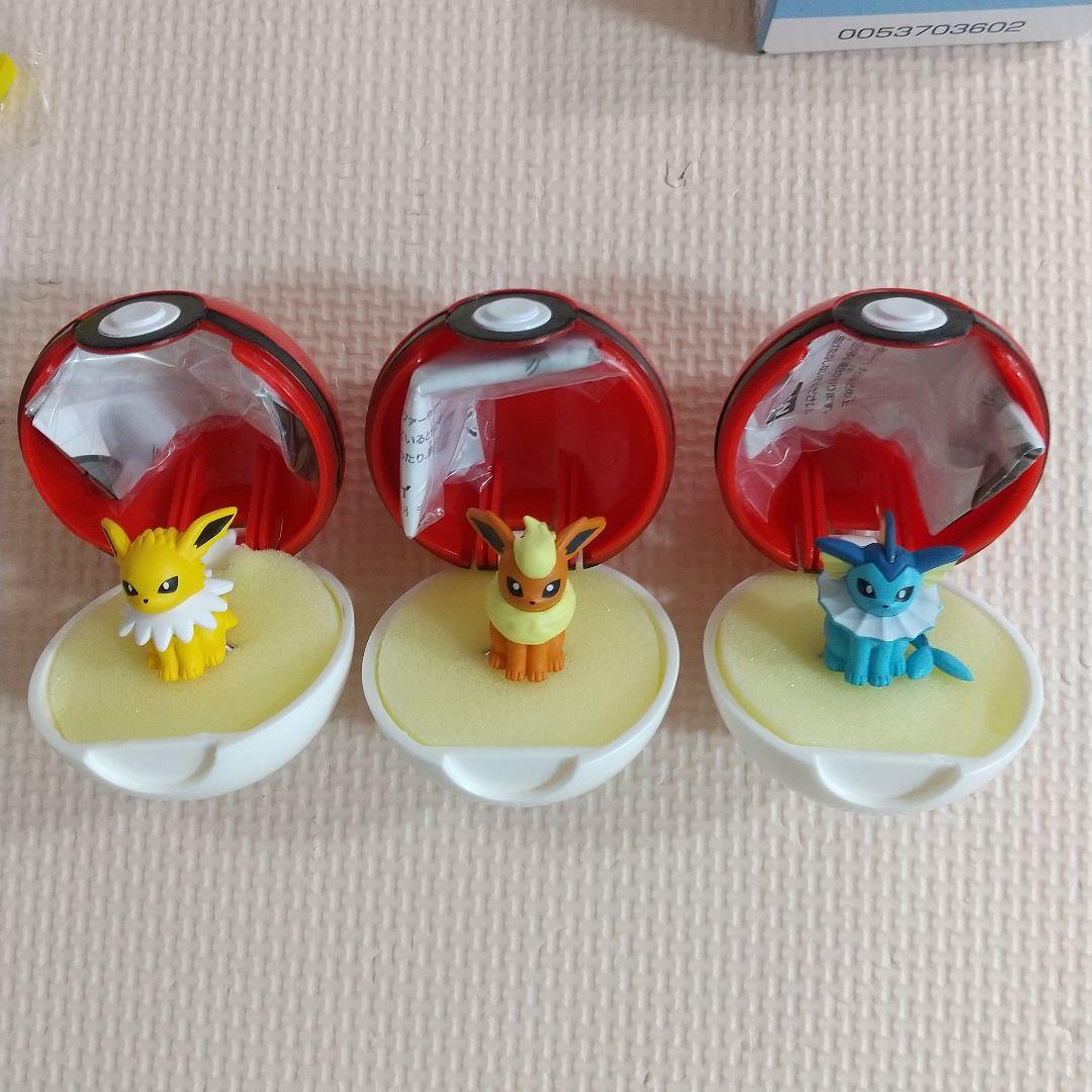 スケールワールド　ブイズ　イーブイ　フィギュア ニンフィア ブラッキー　モンコレ