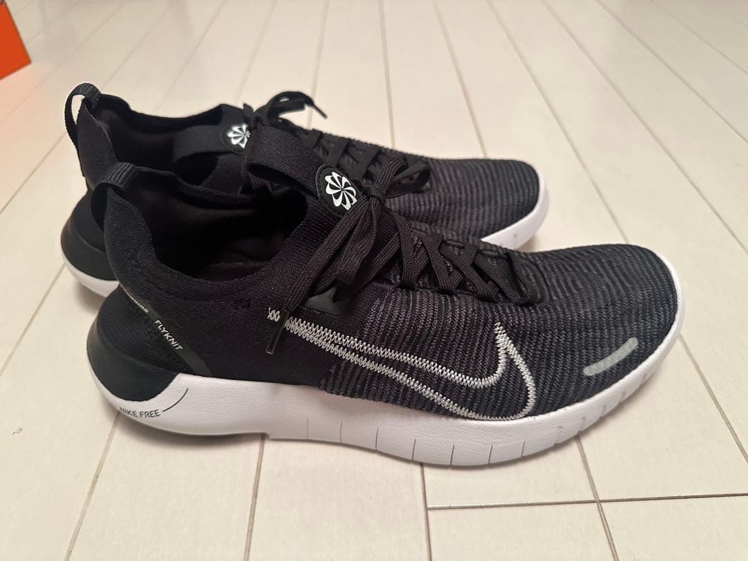 NIKE フリーラン　NN 27.5