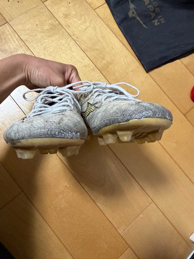 Mizuno アルファジャパン 袋付きシューズキーパー付きスパイク 26.5