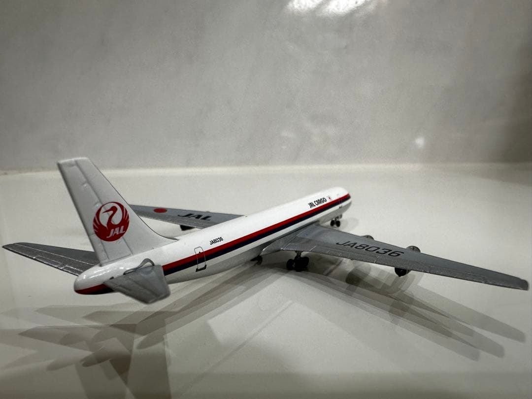 Your Craftmanの1/400 JAL Cargo DC8-62模型