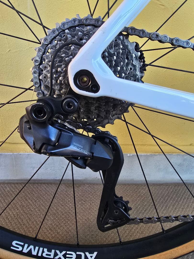 COLNAGO コルナゴ V3 ULTEGRA Di2 2023モデル 520S