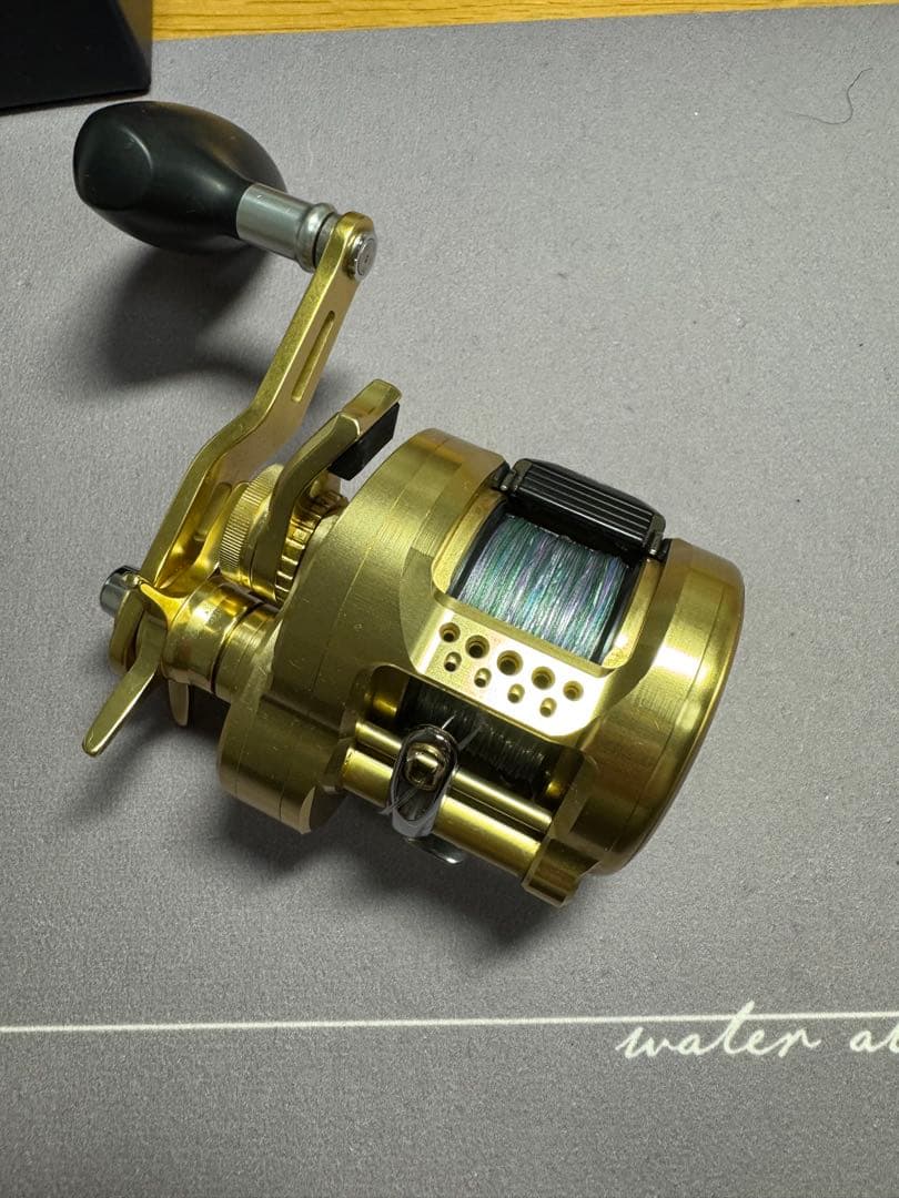 SHIMANO 22OCEA CONQUEST 300HG 両軸リール
