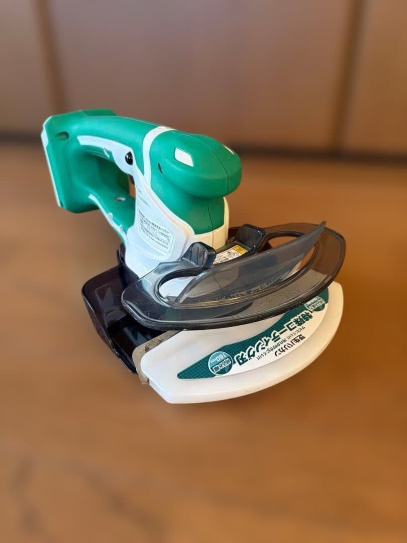 美品　マキタ　MUM601D 14.4V バッテリー　充電器付