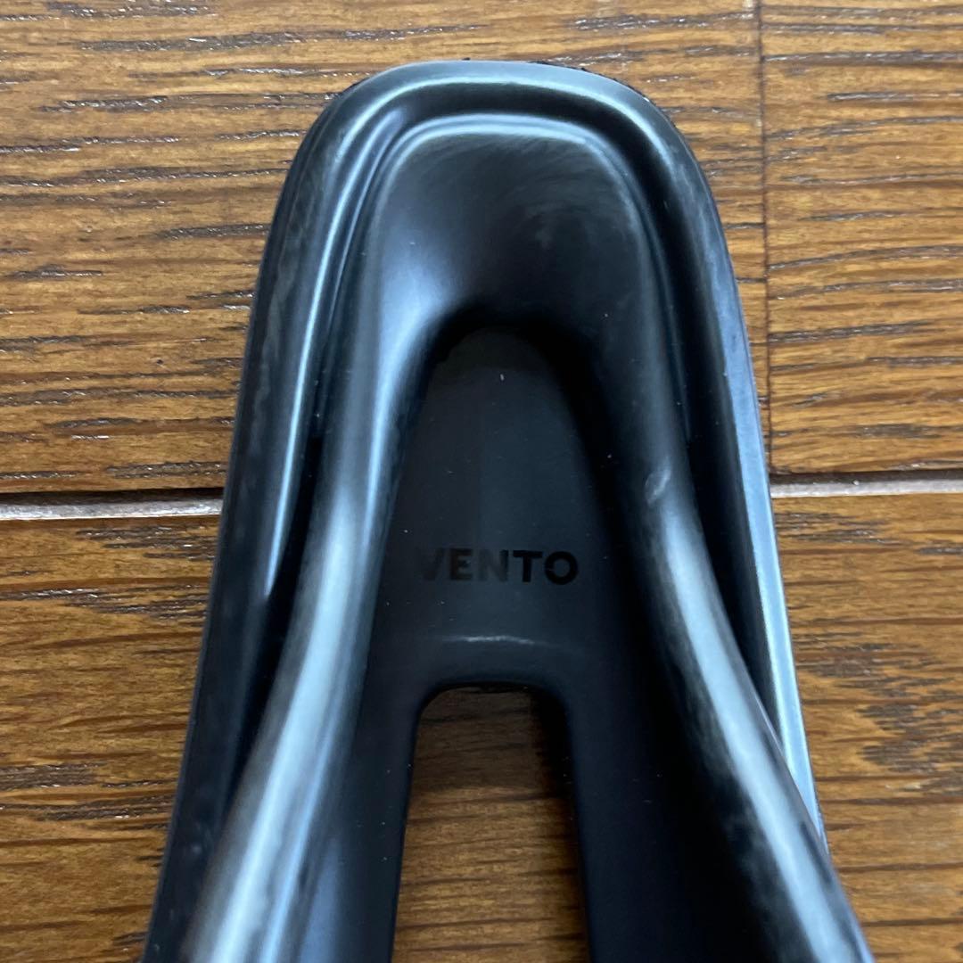 Fizik Vento Argo 00 carbon サドル