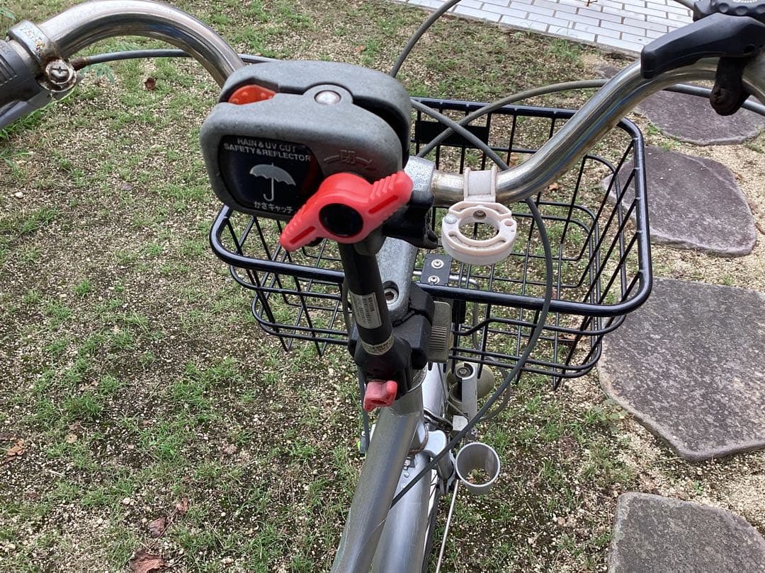 シルバー三輪自転車(前後バスケット付) メーカー不明　発送出来ません。