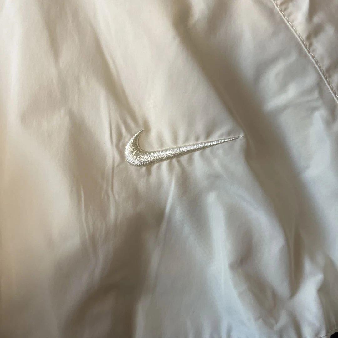 ※希少、人気※Nike セットアップ　ホワイト色 大きなロゴ