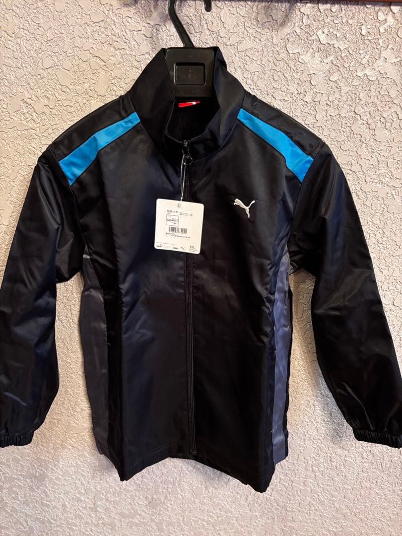PUMA ウインドブレーカー　140㎝