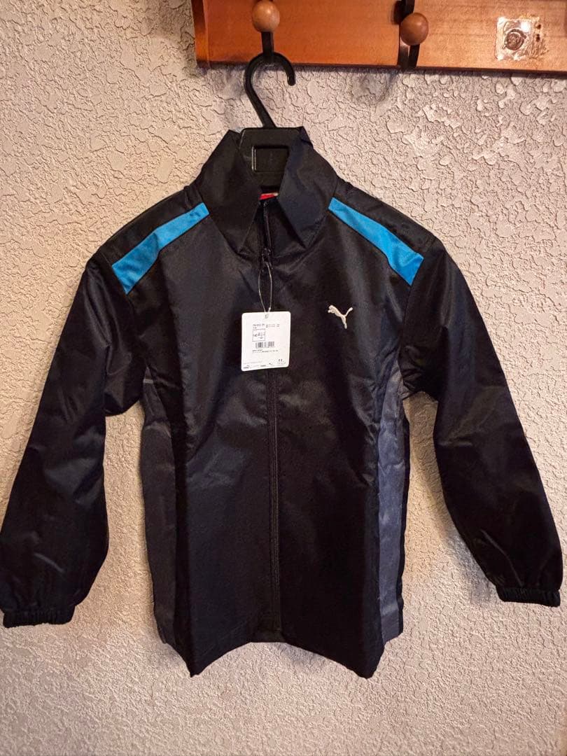 PUMA ウインドブレーカー　140㎝