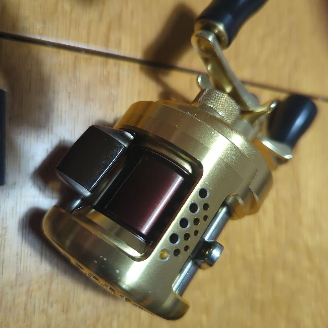 SHIMANO CALCUTTA CONQUEST ベイトリール
