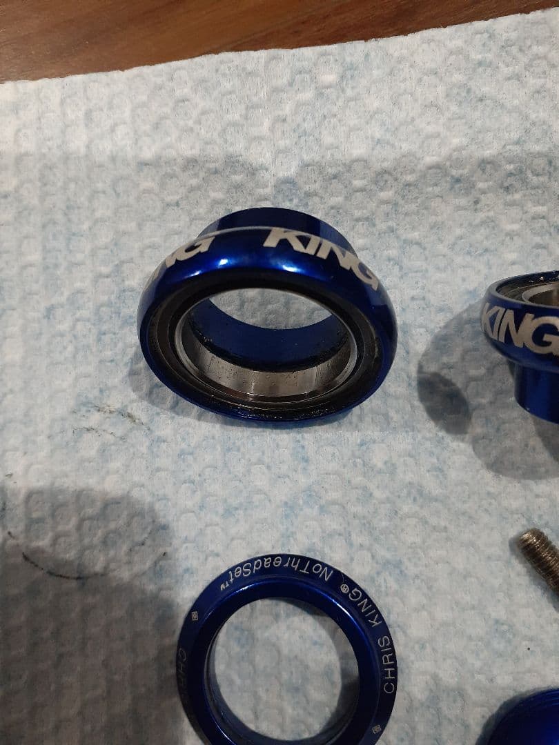 CHRIS KING 1-1/8 os ヘッドパーツ NoThreadSet