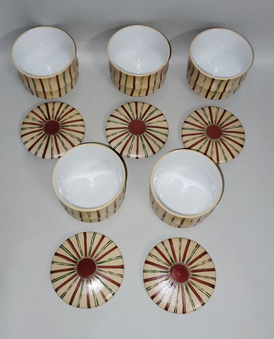 有田焼・手書き３色十草絵茶碗蒸し５個セット・新品未使用