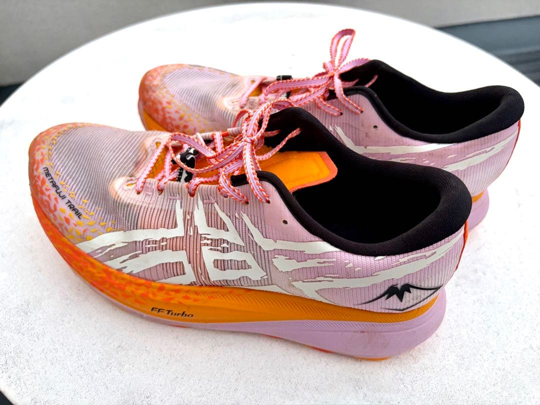 ASICS FUJI トレイルランニングシューズ(メンズ)