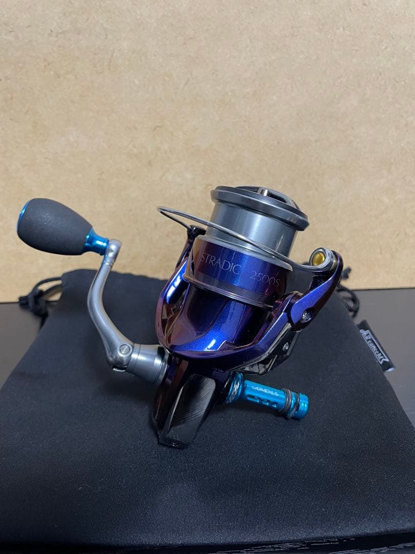 ストラディック　2500HGS ZPIノブ　カスタムペイント