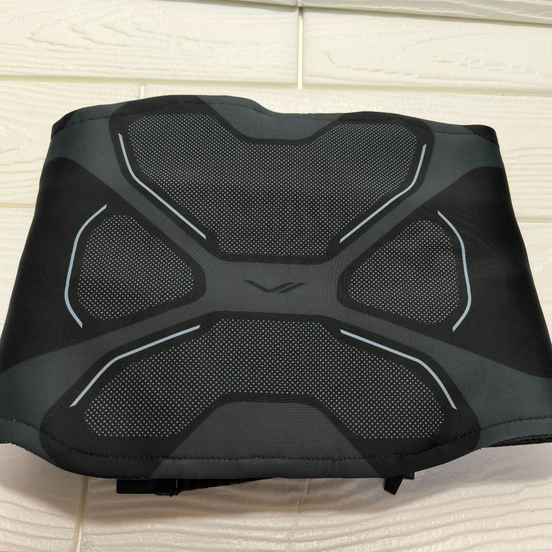 最新型　新品未使用　開封品　SIXPAD シックスパッド コアベルト2 Sサイズ