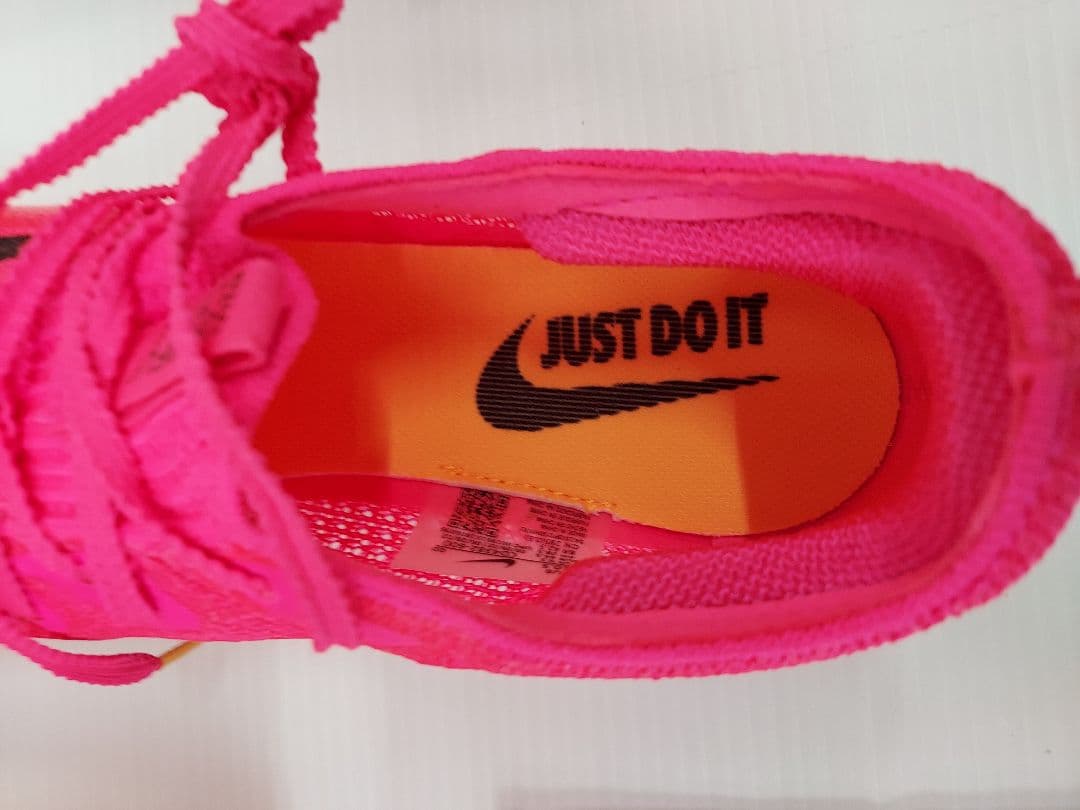 【新品未使用】Nike 陸上スパイク ピンク 収納袋付き　28.5