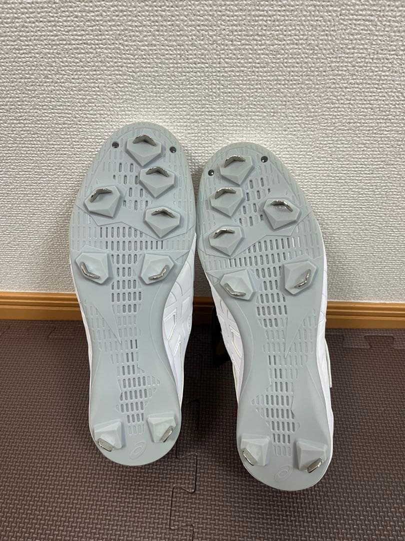新品未使用　アシックス　野球スパイク　27.5cm