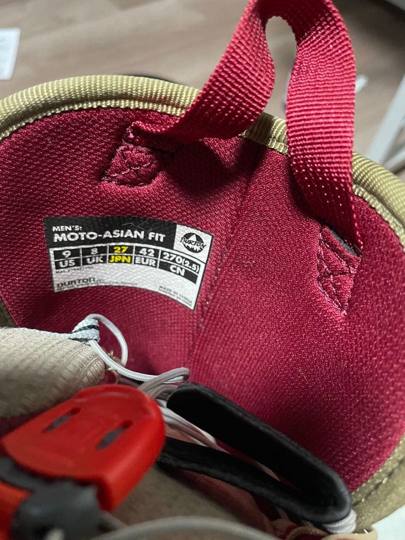 BURTON MOTO スノーボードブーツ メンズ ベージュ　値下げ交渉承ります
