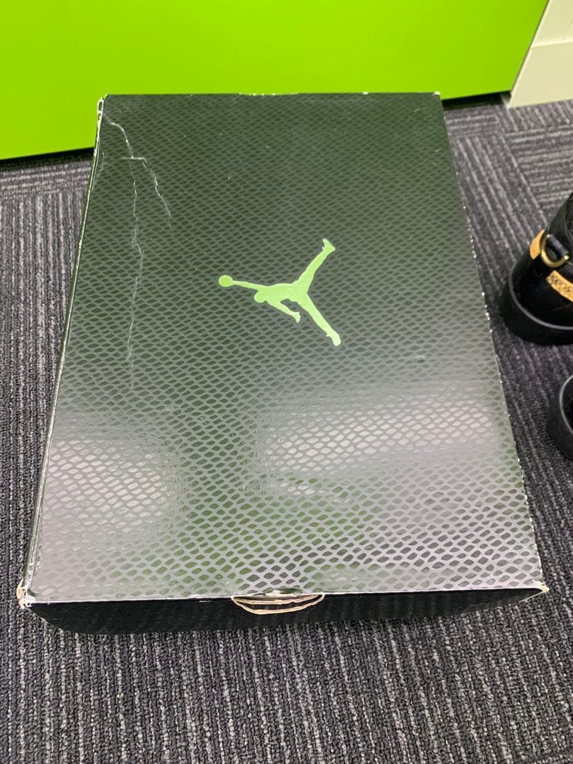 週末価格　ジョーダン11 low jordan スネークスキン　美品　箱納品書付