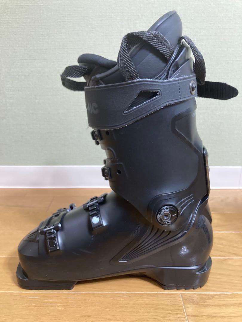 アトミックスキーブーツ　HAWX ULTRA 130 S