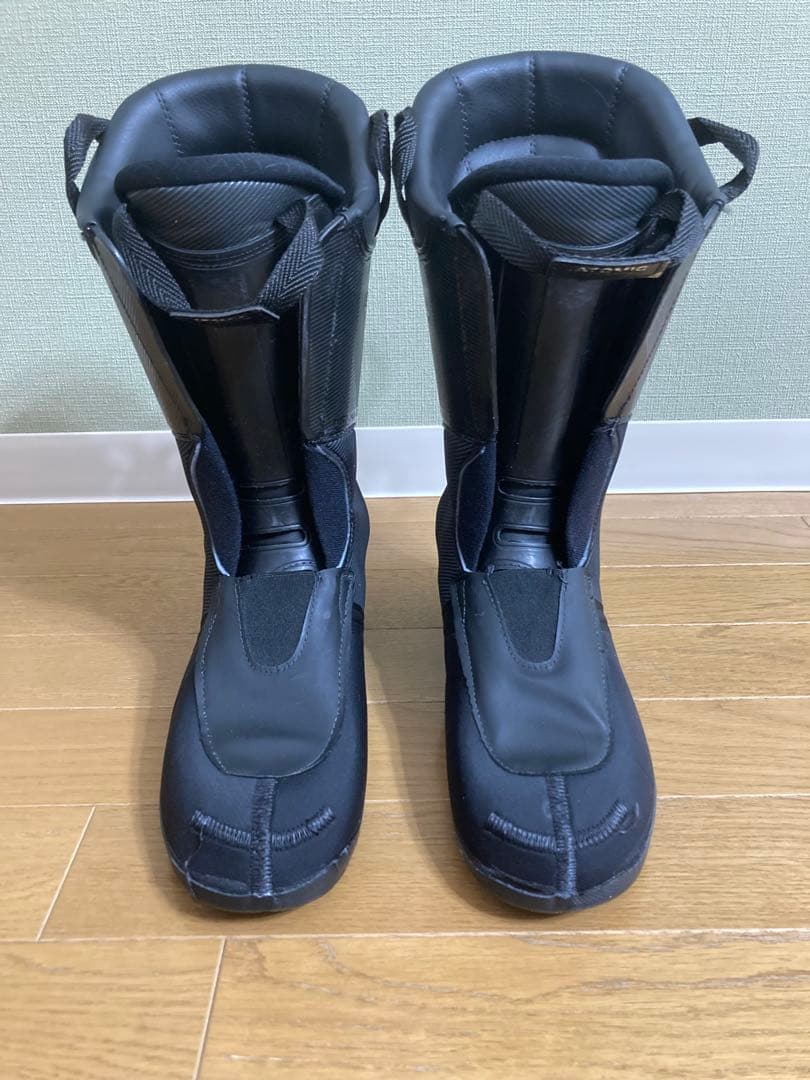 アトミックスキーブーツ　HAWX ULTRA 130 S