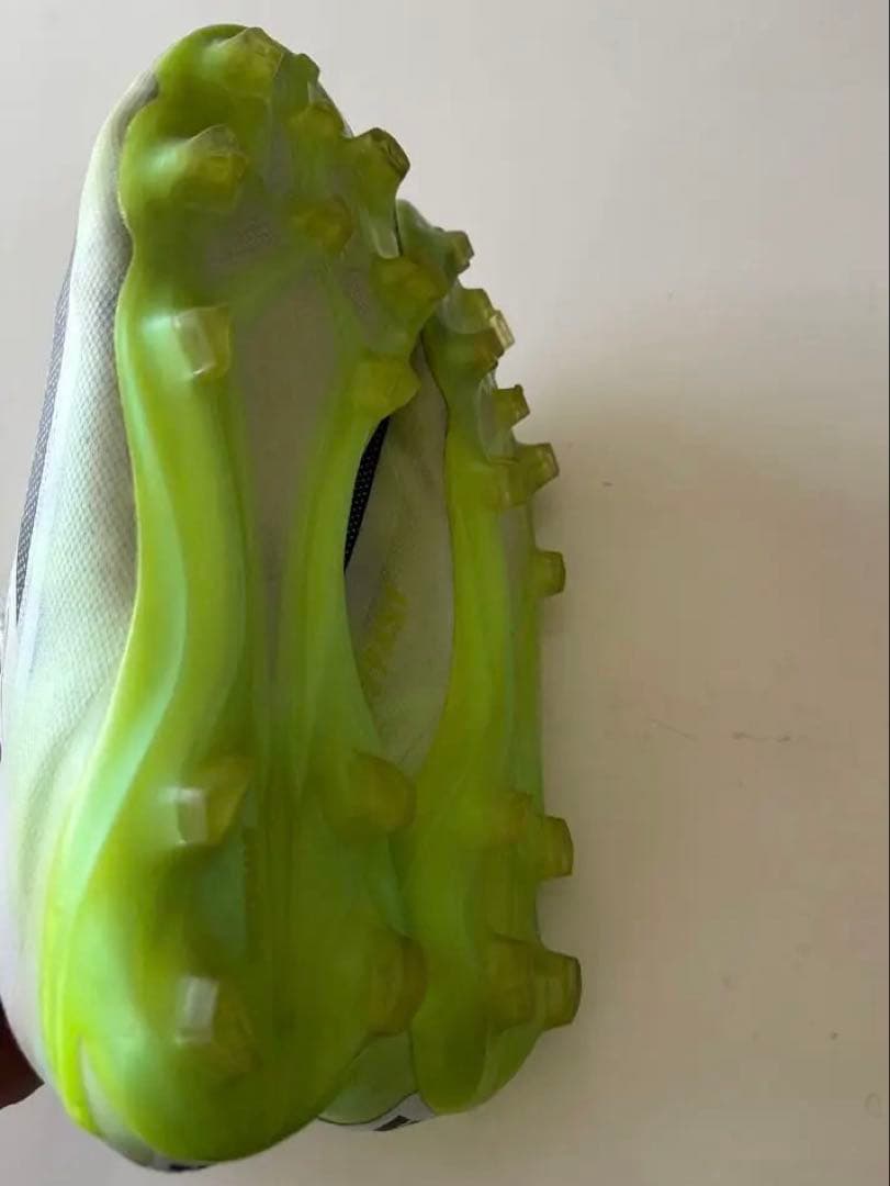 adidas ホワイト/グリーン サッカー　スパイクシューズ　28.5cm