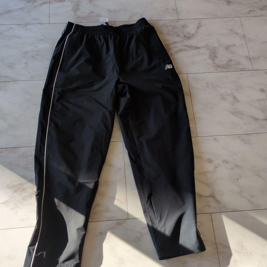 9222円スタートNewBalance上下セット（amj53171bk）